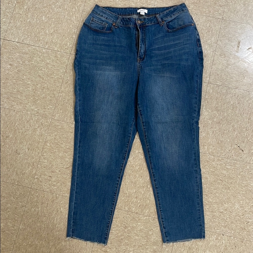 Forever 21 Dark Blue Ankle Jeans
